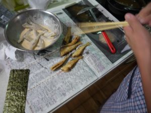 魚嫌い 魚が苦手 そんな子供たちも喜んで食べるスナック感覚のキスのから揚げ Mr クロオビのハンター日誌